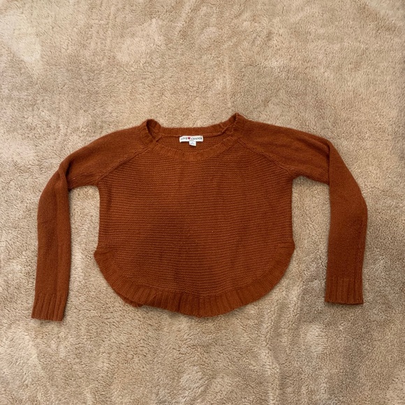 Sweater - Picture 1 of 4